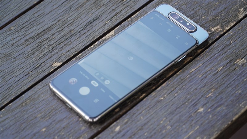 Chi tiết Galaxy A80: Camera độc, Snapdragon 730 đầu tiên